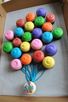 21-Pull-Apart-Cupcake-Cake-Ideas-Pull-Apart-Cupcakes-Pull-Apart-and-Cupcake-Cakes-2.jpg